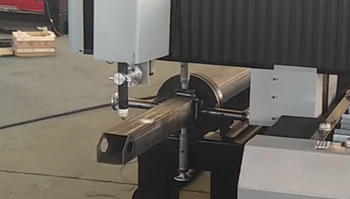 Metal Square tube Round tube plasma cutting machine 1325 1530 with rotary device