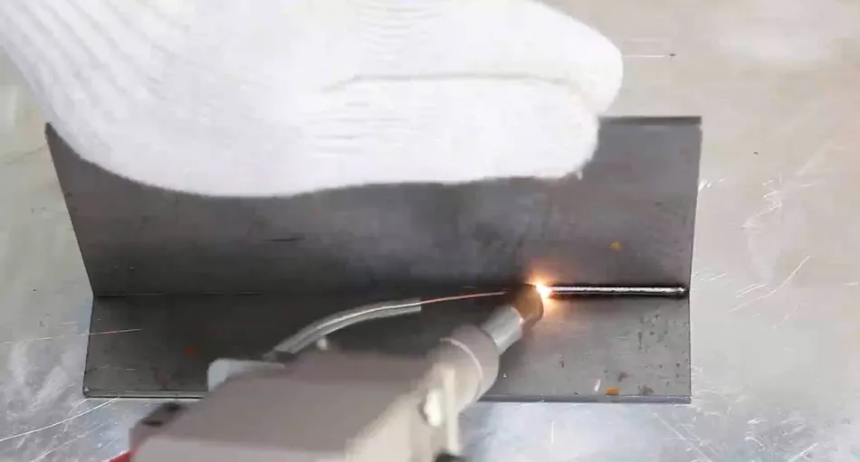 Laser Welding Machine Operating On Different Materials